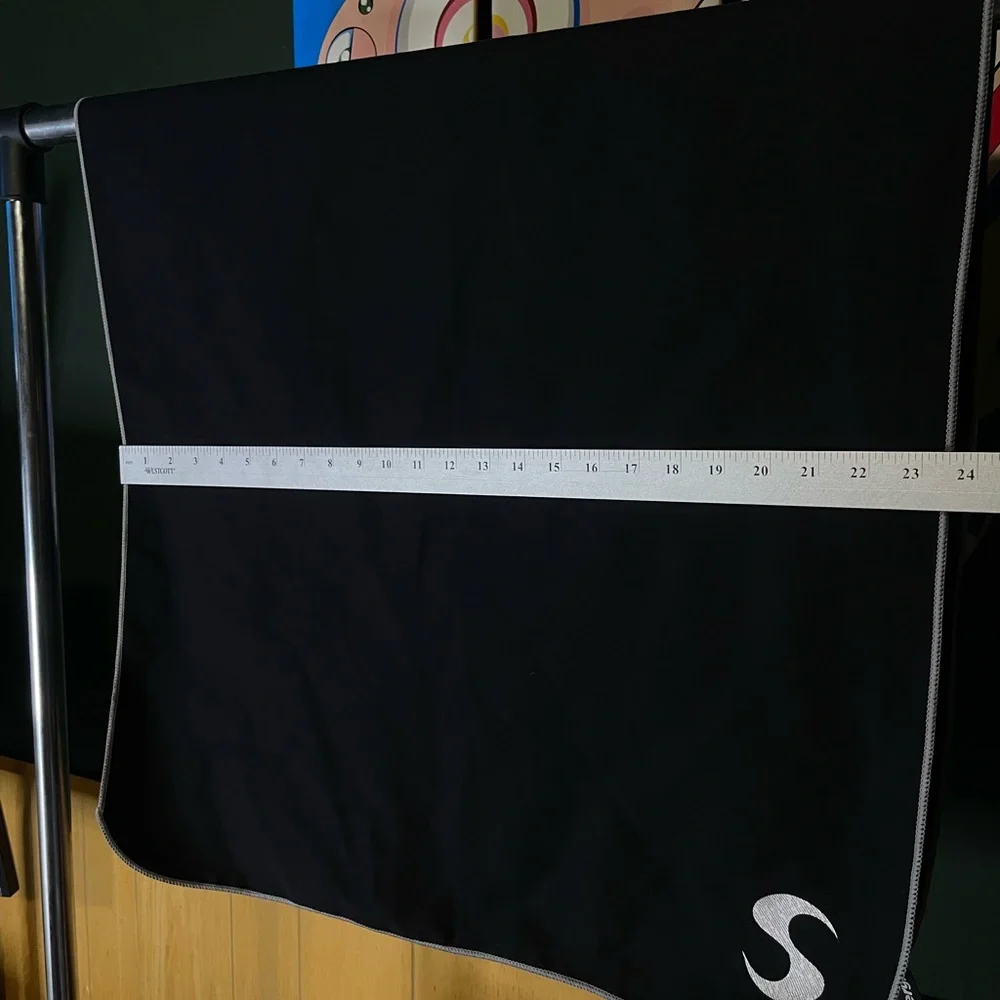 Black S Logo quick dry towel with Contrasting Edge synergy